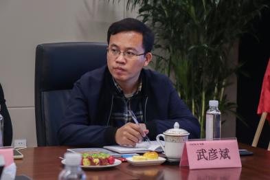 地大黑丝少妇
党委副书记武彦斌出席会议