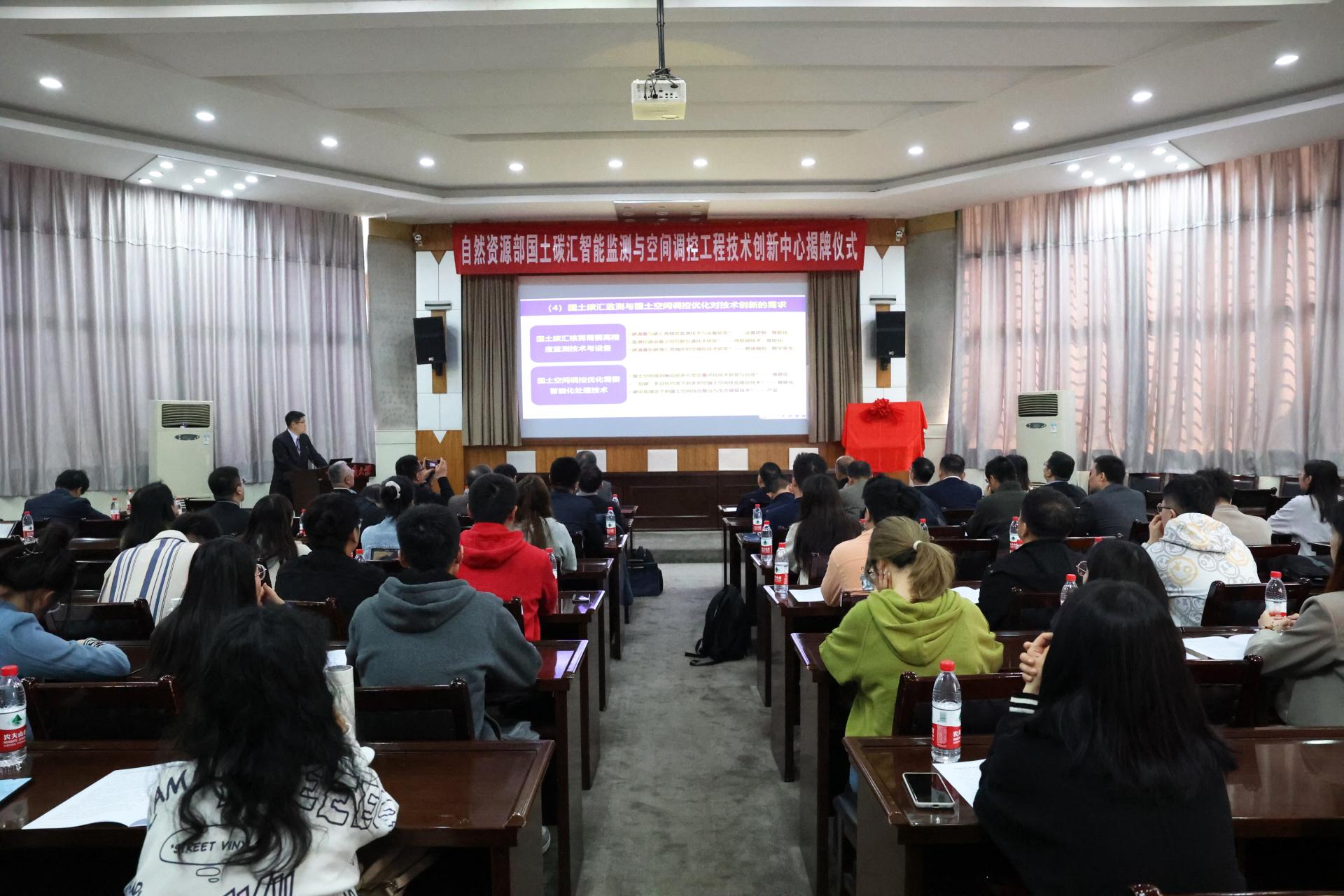 //www.hssf88.com/__local/7/BA/1B/C29BCACEFCBE46B8948EB436D9B_19B54ABE_43309.jpg?e=.jpg